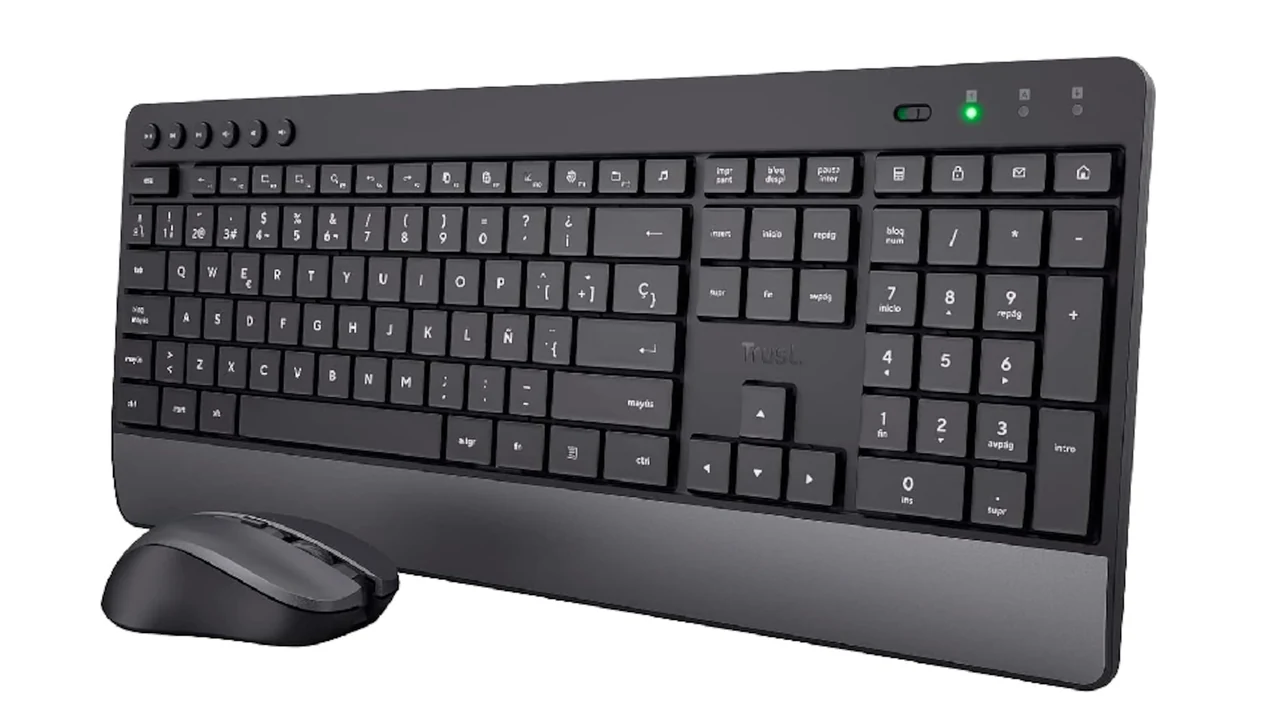 De la mesa al sofá: cómo elegir un teclado y ratón inalámbricos sin arrepentirte a la semana